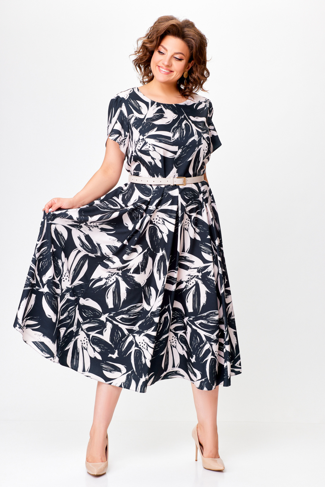 Платье Swallow 760 черный в бежевые цветы - фото 4