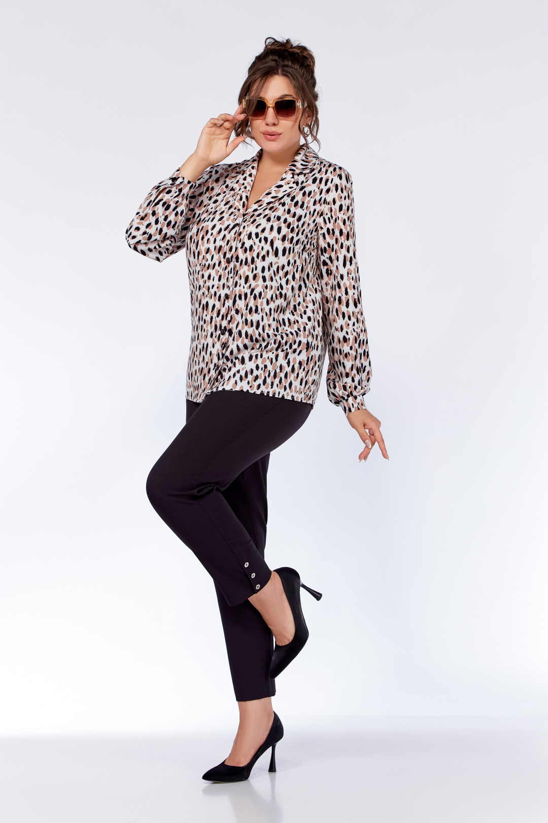 Блуза Swallow 771 молочный в бежево черный принт - фото 4