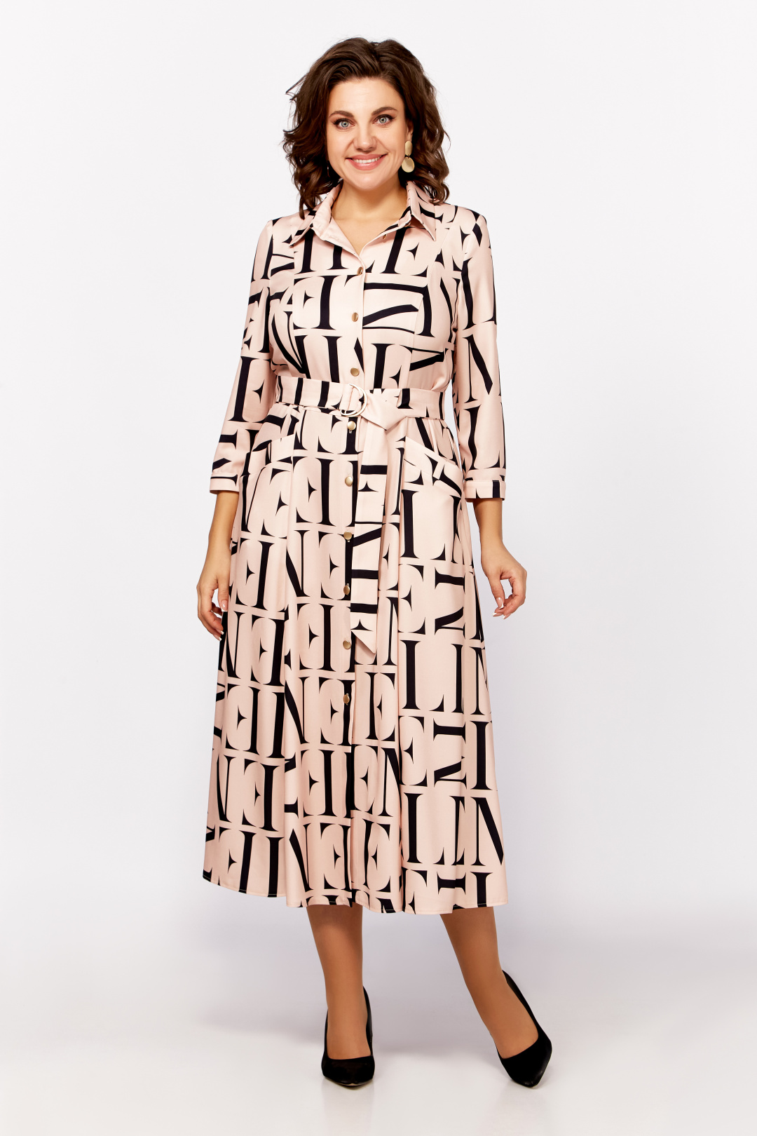 Платье Swallow 784.3 нежный персик, принт чёрные буквы - фото 1