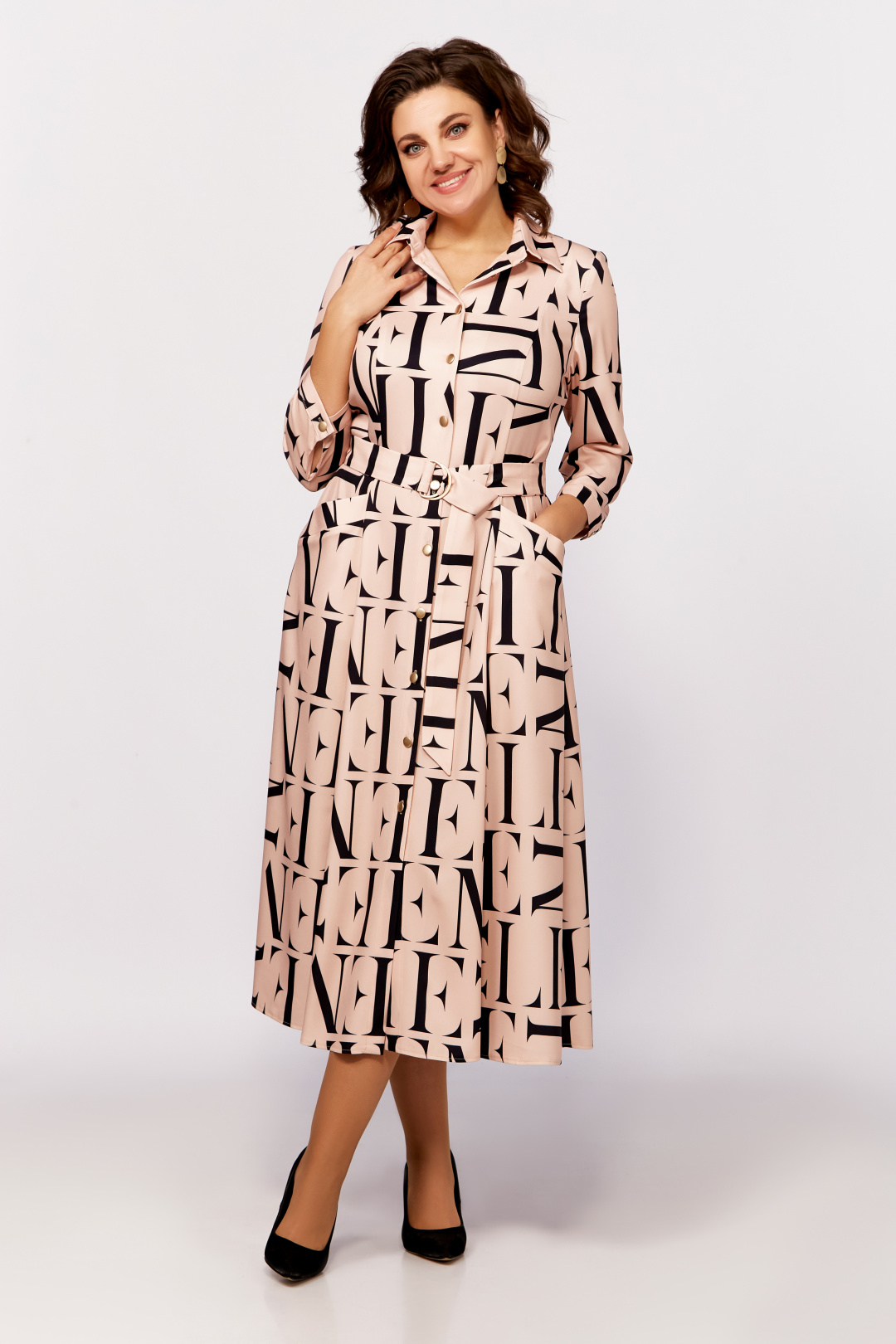 Платье Swallow 784.3 нежный персик, принт чёрные буквы - фото 4