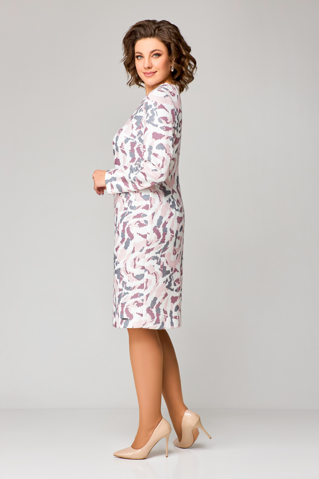 Платье Swallow 786.1 молочный в розово-серый принт