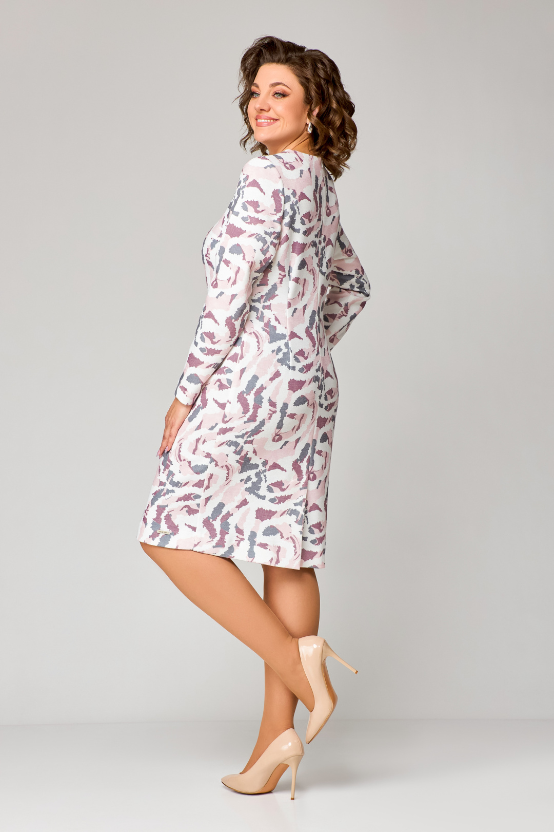 Платье Swallow 786.1 молочный в розово-серый принт