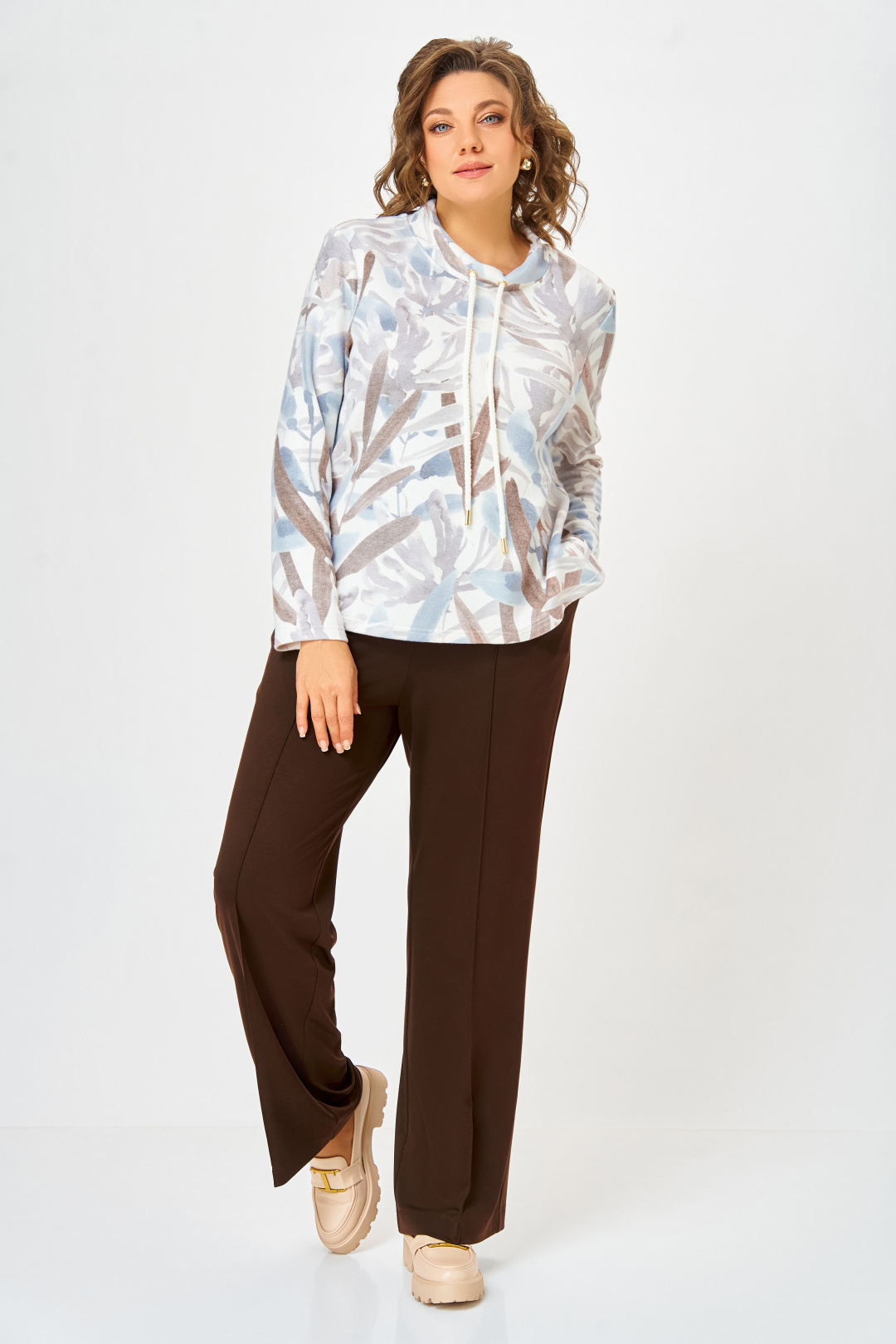 Джемпер Swallow 883-1 молочный+принт «бежево-голубые тропические листья» - фото 3