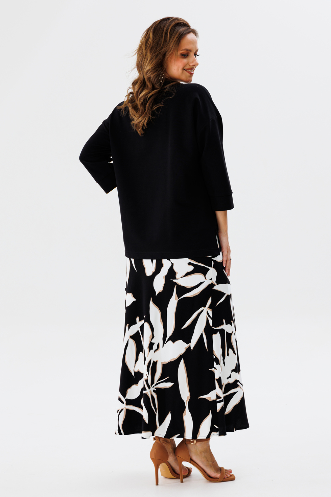 Костюм Vi oro 1137 черный, листья - фото 5