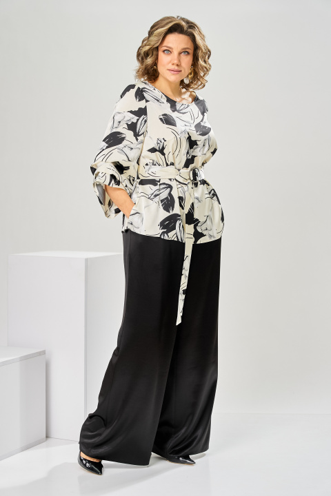 Костюм Romanovich Style 2-3010 белый + цветы