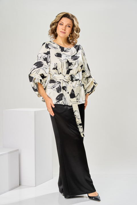 Костюм Romanovich Style 2-3010 белый + цветы
