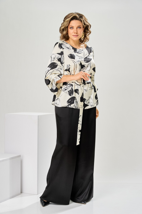 Костюм Romanovich Style 2-3010 белый + цветы