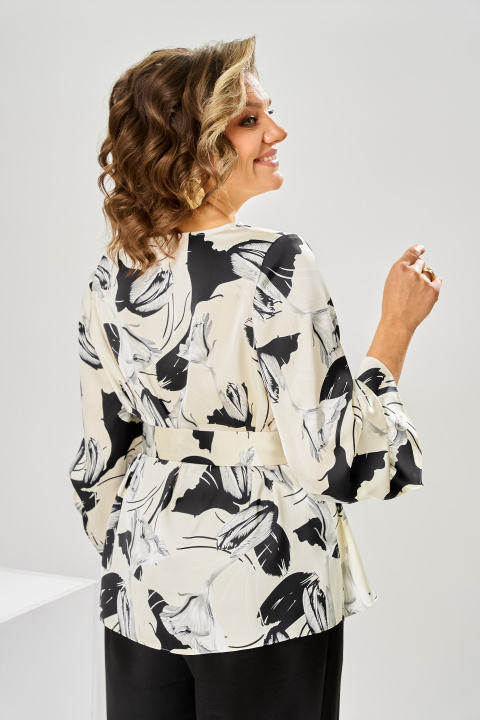 Костюм Romanovich Style 2-3010 белый + цветы