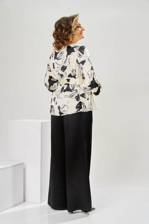 Костюм Romanovich Style 2-3010 белый + цветы